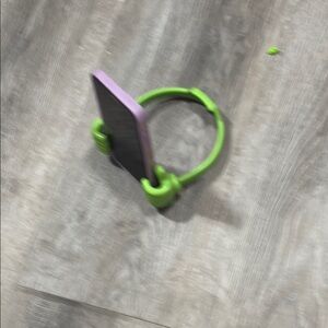 Green Adjustable Phone Stand
